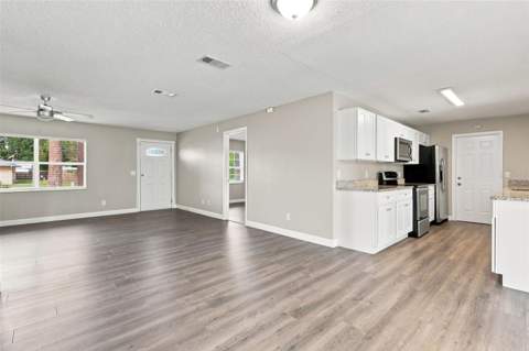 3307 Pine Tree Drive, Edgewater FL - photo 21 of 49