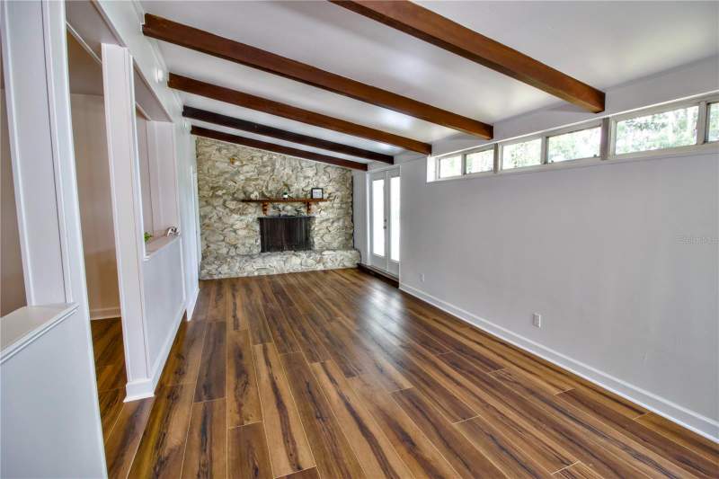 5 bedroom Single Family Residence at 1114 Oak Drive, Leesburg Whispering Pines Annex, Leesburg — photo 3