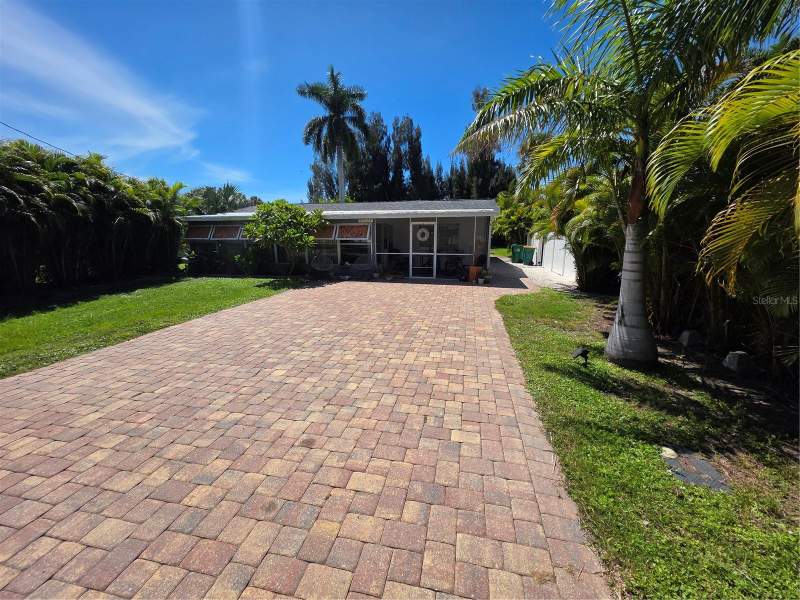 2 bedroom Single Family Residence at 27429 Dutch Avenue, S Cleveland, Punta Gorda — photo 3