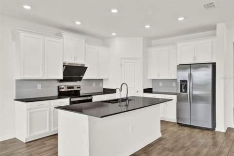 8114 Sayings Drive, Winter Garden FL - photo 7 of 56