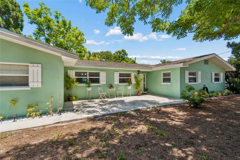4 bedroom Single Family Residence at 1357 S EVERGREEN AVENUE, BROOKHILL, CLEARWATER — photo 2