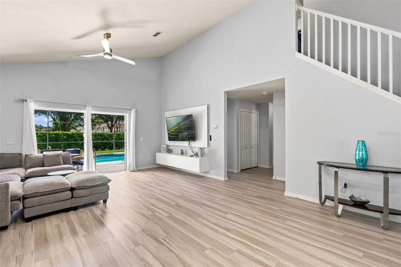 5 bedroom Single Family Residence at 17845 Woodcrest Way, Silver Creek Sub, Clermont — photo 5