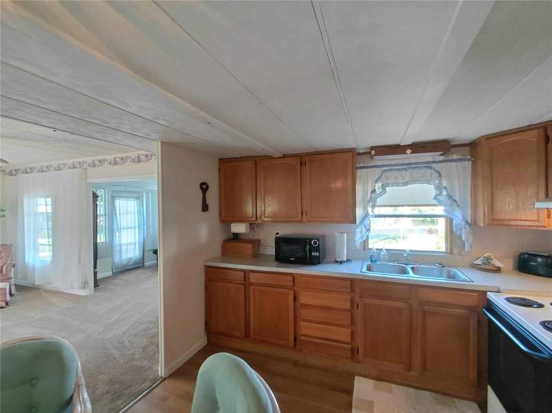 2 bedroom Mobile Home at 10399 67th Avenue ##135, Seminole, Seminole — photo 5