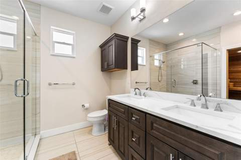 4910 W McElroy Avenue #6, Tampa FL - photo 7 of 44