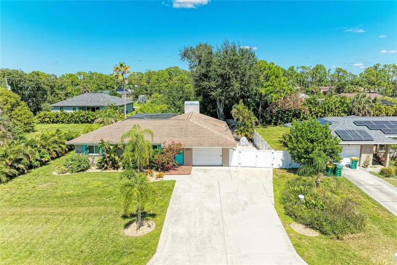 3 bedroom Single Family Residence at 6006 Gillot Boulevard, Port Charlotte Sec 052, Port Charlotte — photo 3