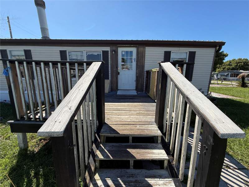 3 bedroom Manufactured Home at 2001 Pine Street, Montagues Village Unit 1, St Cloud — photo 2