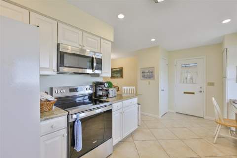 1520 Danbury Drive, Sun City Center FL - photo 13 of 51