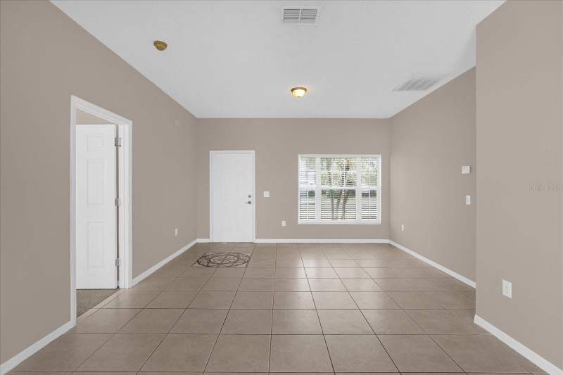 4 bedroom Single Family Residence at 29 Andora Court, Poinciana Village 1 Nbhd 2, Kissimmee — photo 4