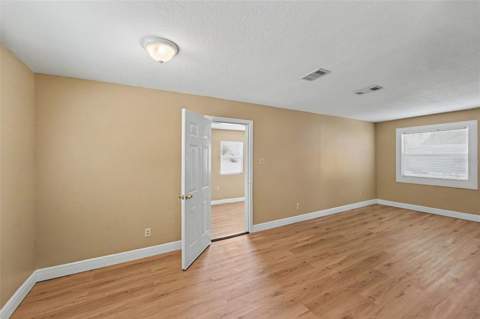7924 Bahia Avenue, Tampa FL - photo 11 of 30