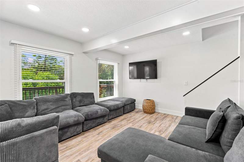4 bedroom Single Family Residence at 113 4th Avenue, Morey Beach, St Pete Beach — photo 5