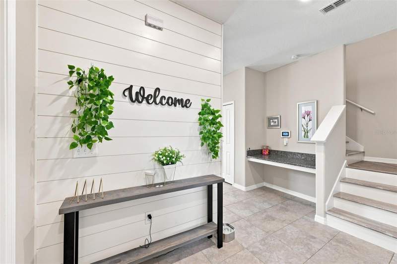 3 bedroom Townhouse at 15548 Florence Hollow Place, Cypress Crk Prcl K Ph 1, Sun City Center — photo 2
