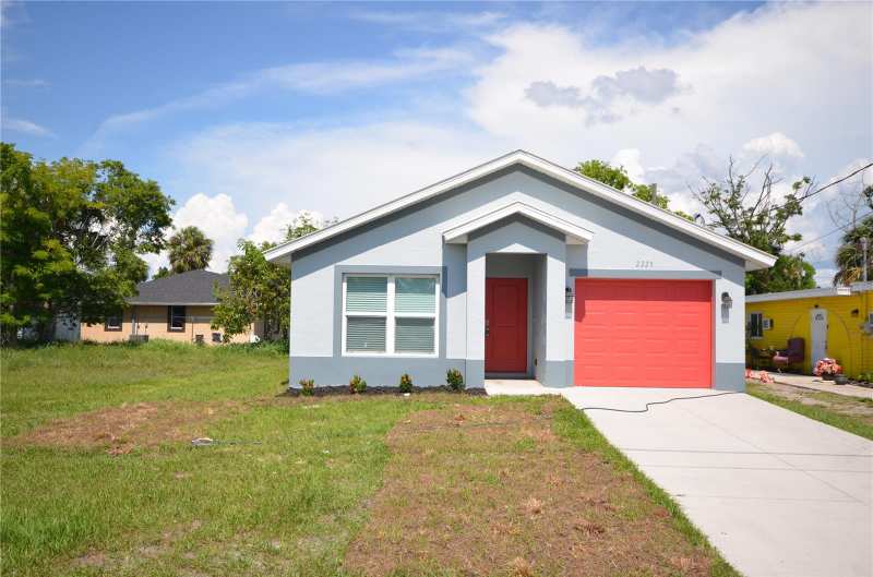 3 bedroom Single Family Residence at 2225 Carver Avenue, Carver Park, Fort Myers — photo 1