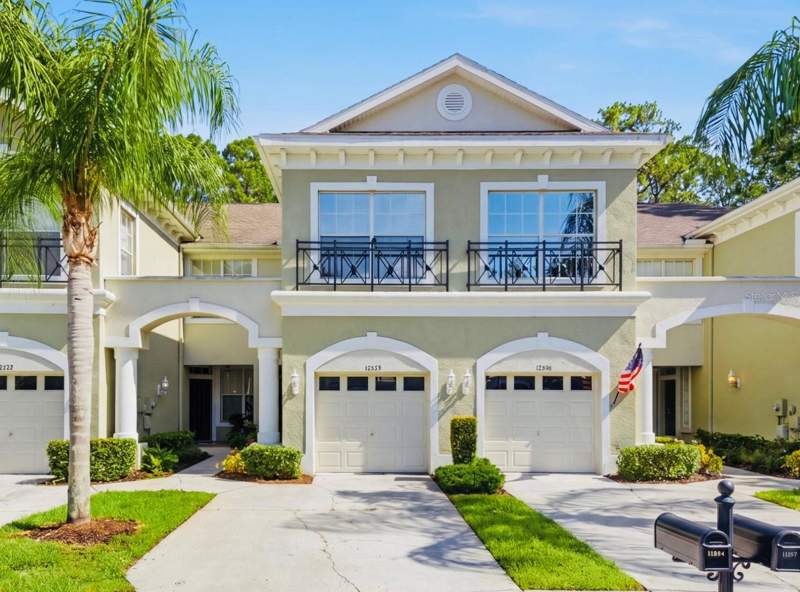 Hampton Chase Townhomes