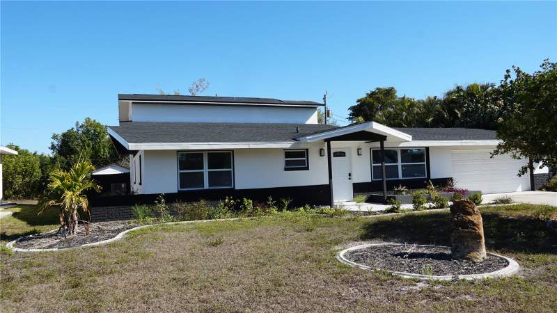 4 bedroom Single Family Residence at 177 Dowling Avenue, Port Charlotte Sec 006, Port Charlotte — photo 2