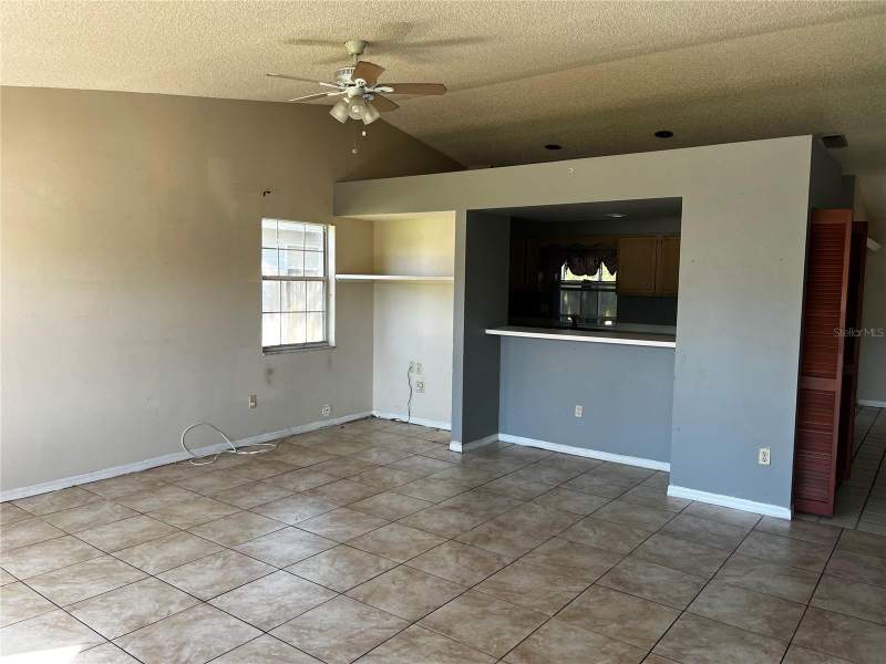 3 bedroom Single Family Residence at 1890 Feather Tree Circle, Feather Tree, Clearwater — photo 3
