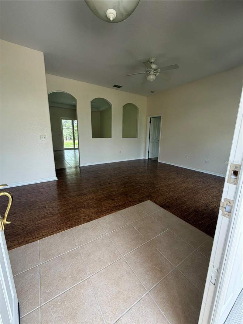 3 bedroom Single Family Residence at 18179 Maberly Road, Royal Highlands, Weeki Wachee — photo 3