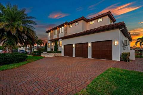2060 Illinois Avenue, St Petersburg FL - photo 6 of 6