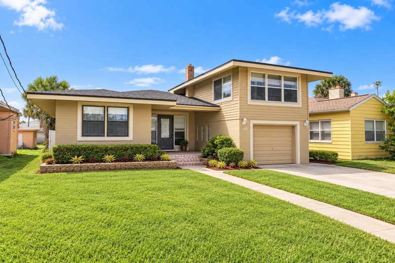 3 bedroom Single Family Residence at 582 Revilo Boulevard, Schnees Replat/Oliver Sub, Daytona Beach — photo 1
