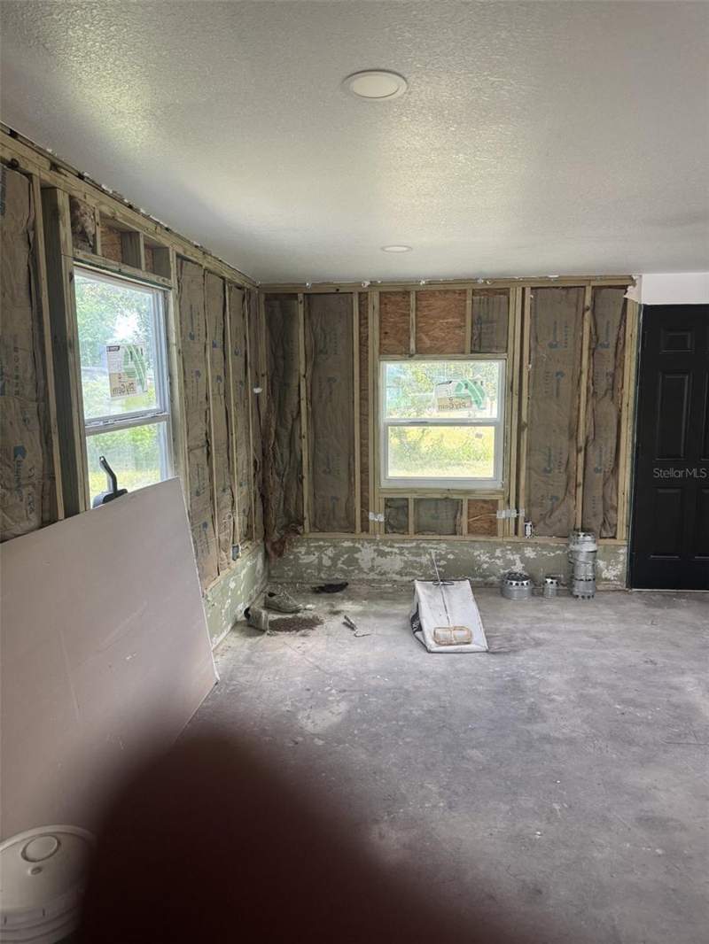 4 bedroom Single Family Residence at 205 Emerald Lane, Village Green Sub, Largo — photo 4