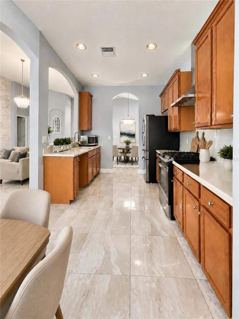 3 bedroom Single Family Residence at 12813 Hampton Hill Drive, Avelar Creek South, Riverview — photo 5