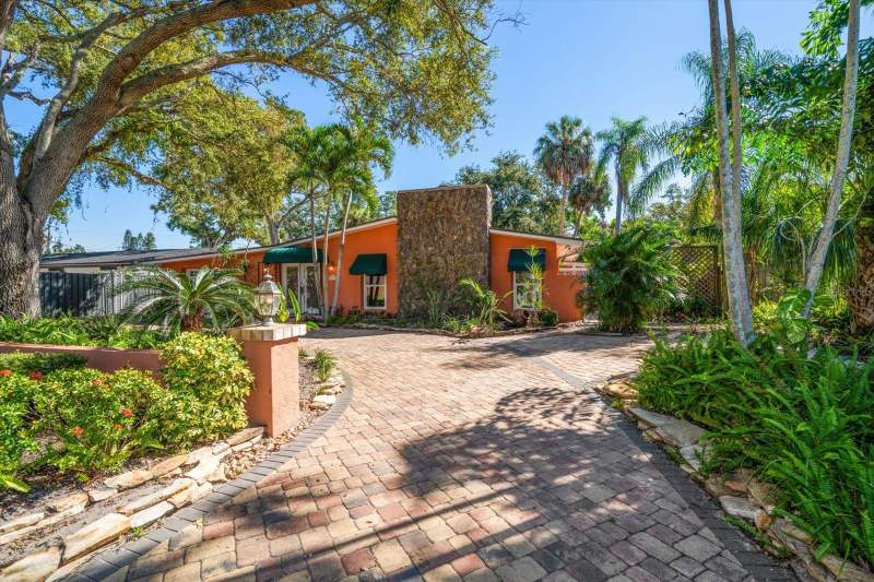 3 bedroom Single Family Residence at 3033 82nd Way, Villa Park Estates, St Petersburg — photo 4
