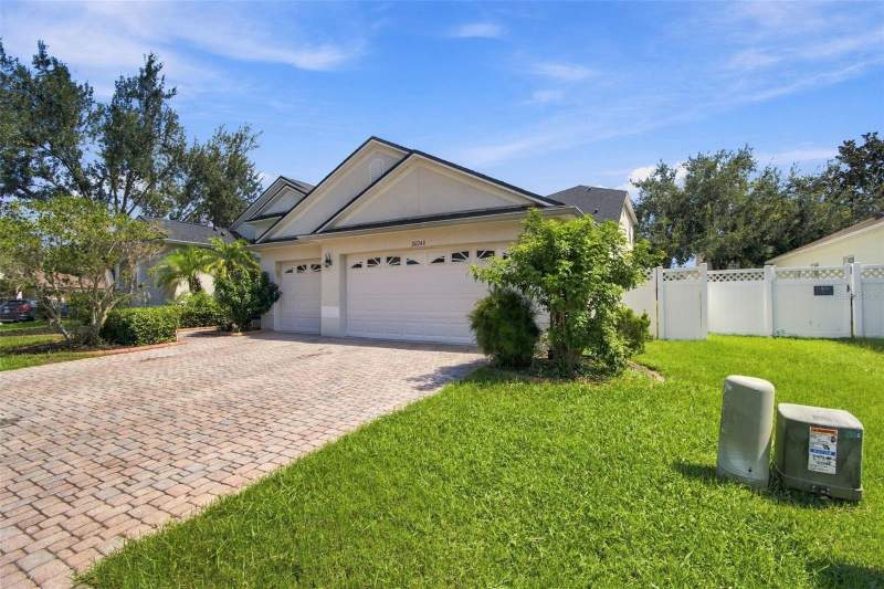 4 bedroom Single Family Residence at 20746 Auburn Leaf Trail, Lake Talia Ph 02, Land O Lakes — photo 5