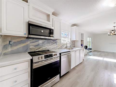 14025 Stag Horn Court, Astatula FL - photo 7 of 73
