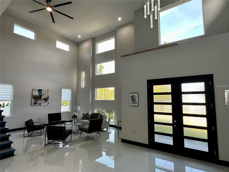 4 bedroom Single Family Residence at 6524 6th Avenue, Eagle Crest, St Petersburg — photo 4