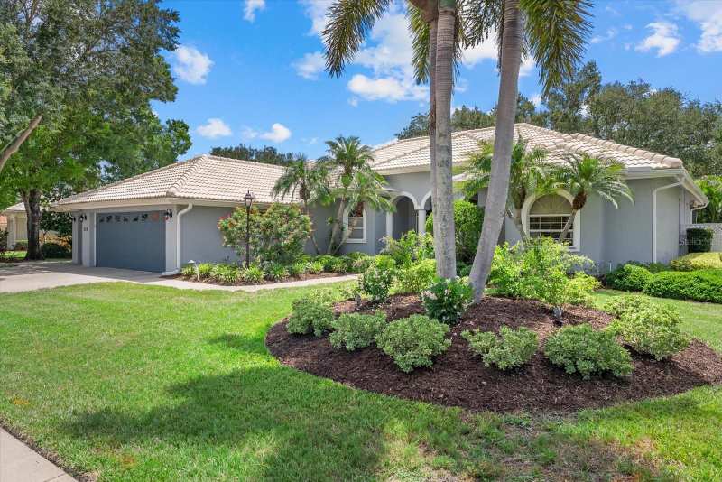 3 bedroom Single Family Residence at 288 Venice Golf Club Drive, Venice Golf & Country Club, Venice — photo 1