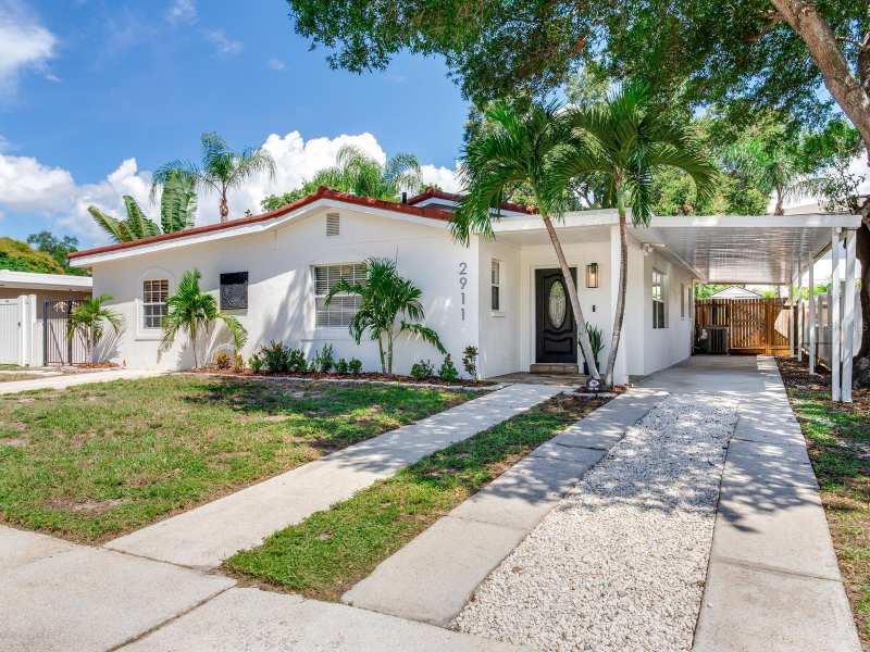 4 bedroom Single Family Residence at 2911 W Winthrop Road, Tropical Terrace Unit No 4, Tampa — photo 1