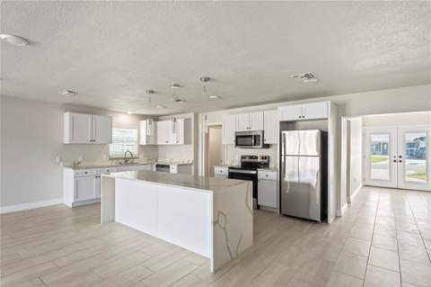 516 Crystal Drive, Madeira Beach FL - photo 7 of 22