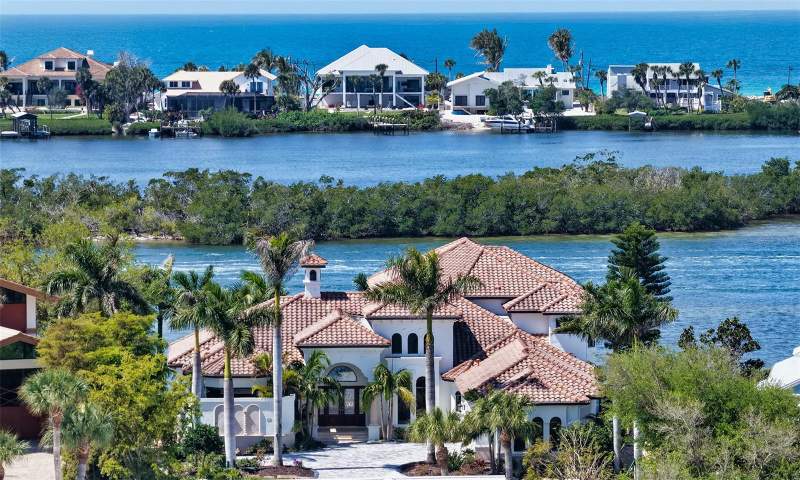 5 bedroom Single Family Residence at 275 Lookout Point Drive, Southbay Yacht & Racquet Club, Osprey — photo 4