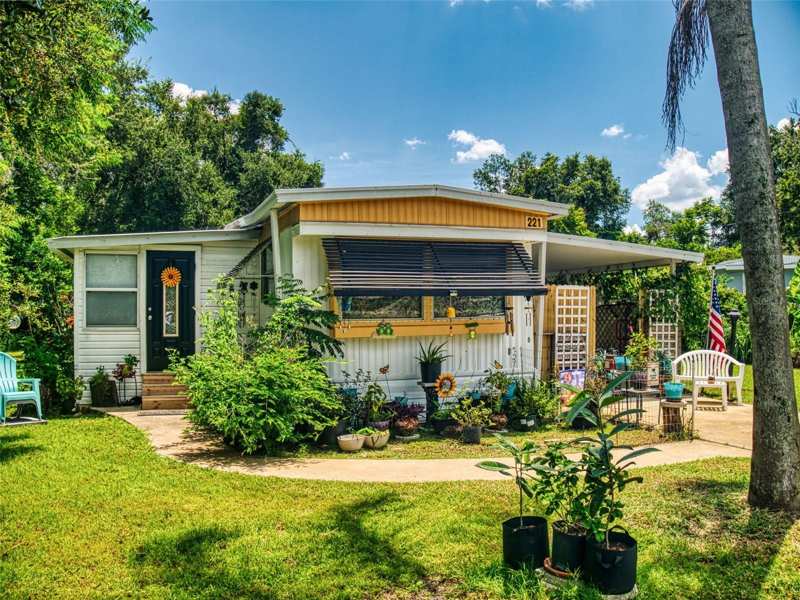 2 bedroom Mobile Home at 221 Evergreen Terrace, Domingo Reyes Grant, Deland — photo 1