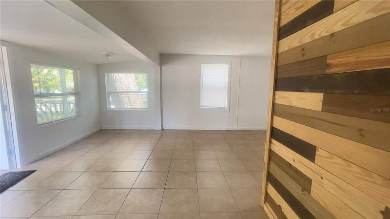 2 bedroom Single Family Residence at 432 SE 15th Street, Canty Heights, Gainesville — photo 4