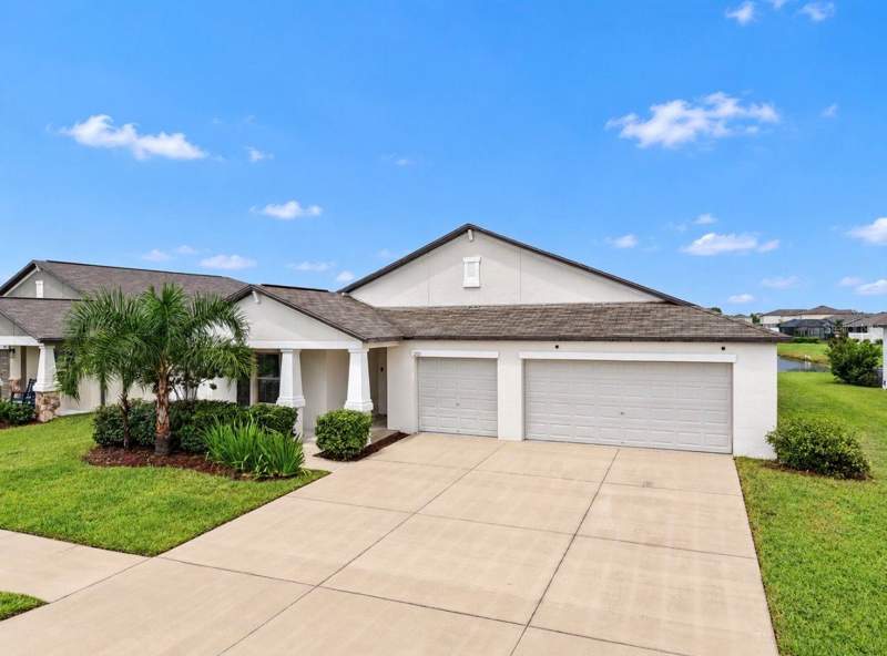 4 bedroom Single Family Residence at 11911 Field Thistle Court, South Fork Tr V Ph 1, Riverview — photo 3