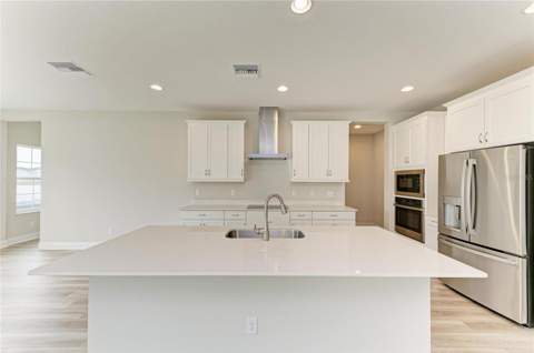 10186 Surrey Rose Drive, San Antonio FL - photo 12 of 35