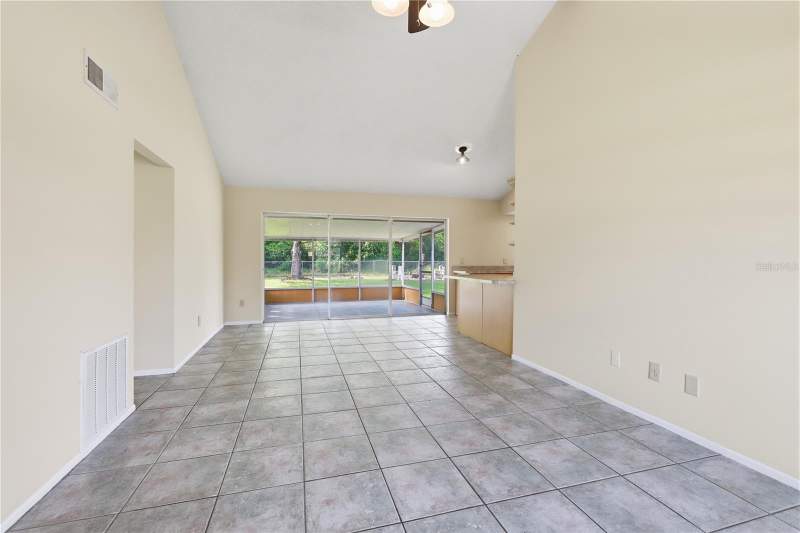 3 bedroom Single Family Residence at 943 Marquette Court, Deltona Lakes, Deltona — photo 4