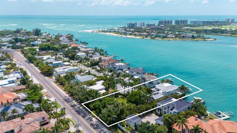 5 bedroom Single Family Residence at 1435 Westway Drive, Lido C/Lido Shores, Sarasota — photo 1