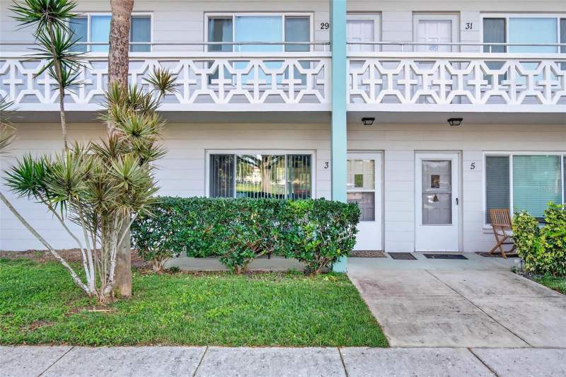 2 bedroom Condominium at 2455 Finlandia Lane #3, On Top Of The World, Clearwater — photo 2