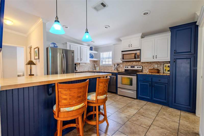 3 bedroom Manufactured Home at 2100 Kings Highway #402, Maple Leaf Estates, Port Charlotte — photo 5