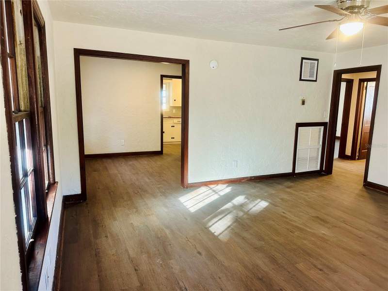 2 bedroom Single Family Residence at 228 NW 4th Avenue, Brush Add To Gville, Gainesville — photo 5