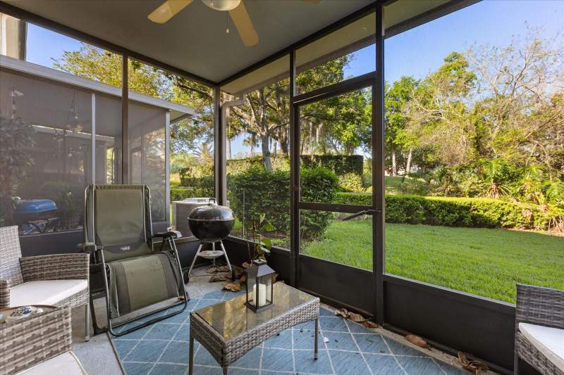 2 bedroom Townhouse at 2160 Stockton Drive, Regency Oaks Unit One, Sanford — photo 2