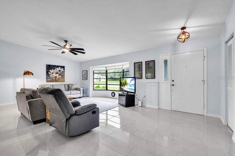 3 bedroom Single Family Residence at 17341 Holmes Avenue, Port Charlotte Sec 031, Port Charlotte — photo 5