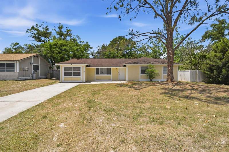 Orange River EstatesHomes for Sale in Temple Terrace, FL