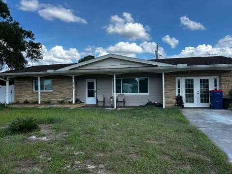 1918 Villa Rosa Drive, starter home for sale in Holiday