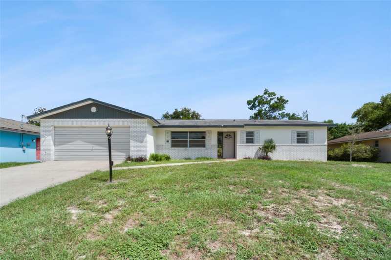2 bedroom Single Family Residence at 1679 E Apache Circle, Deltona Lakes Unit 3, Deltona — photo 1