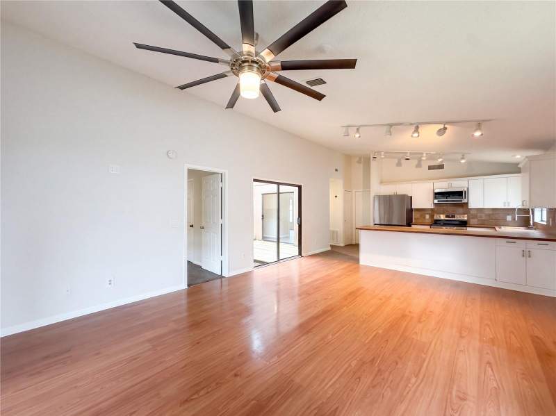 3 bedroom Single Family Residence at 1309 Keel Place, The Willows Unit 1, Valrico — photo 4