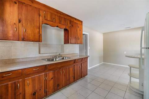5130 Dr Martin Luther King Jr St S, St Petersburg FL - photo 13 of 43