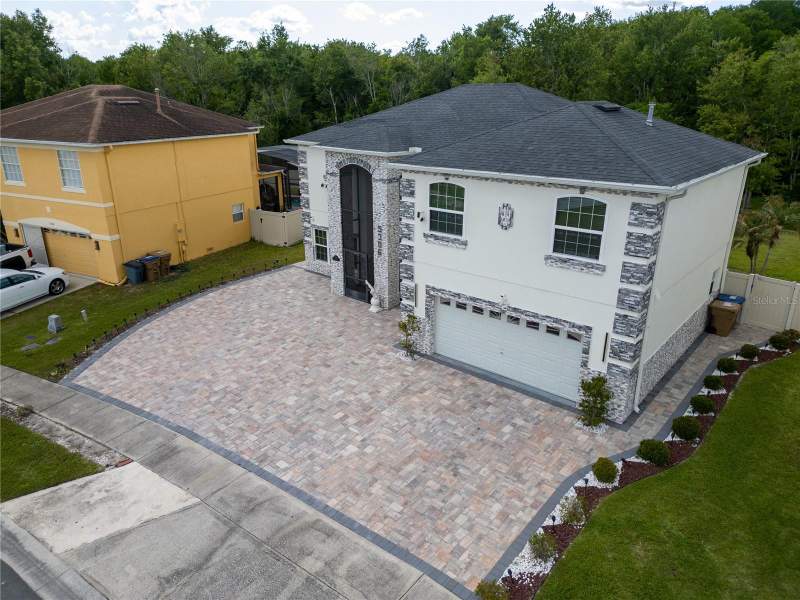 6 bedroom Single Family Residence at 5306 Coral Vine Lane, Dahlia Reserve At Crescent Lakes, Kissimmee — photo 4
