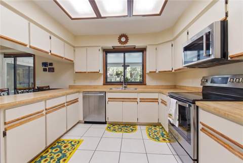 128 W Greentree Lane, Lake Mary FL - photo 14 of 61
